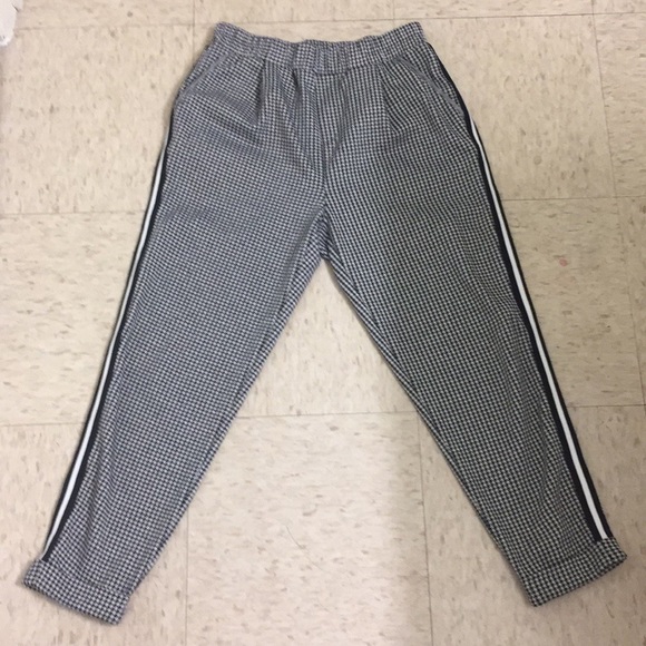 Cuffed Houndstooth Pant’s - Picture 2 of 4